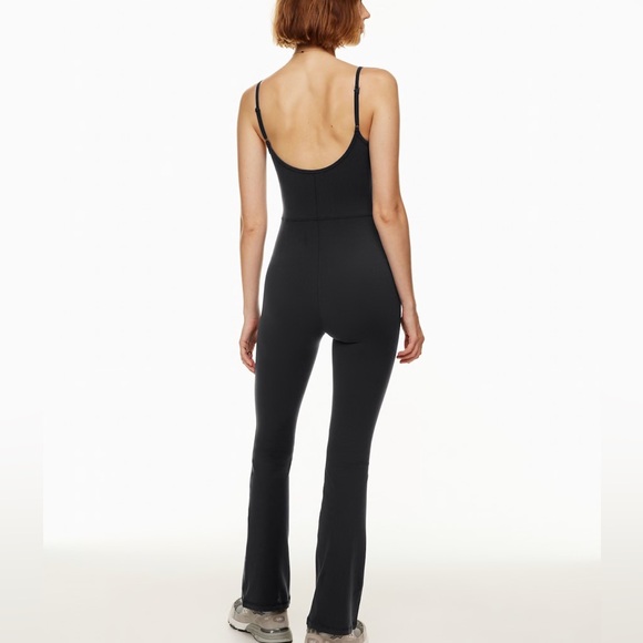 Aritzia Wilfred Free Black Divinity Kick Flare Jumpsuit - Picture 2 of 16